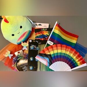 NWT! 🌈 PRIDE MONTH BUNDLES! HAPPY PRIDE MONTH! I HAVE 2 OF THESE BUNDLES! 🌈